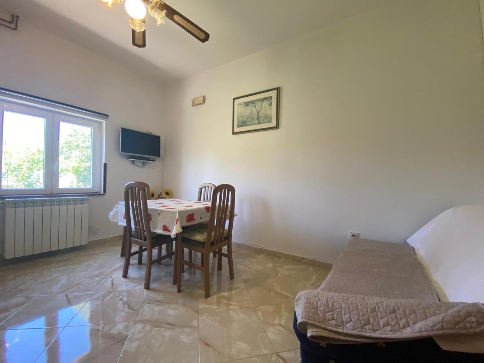 Apartment Gracijana *
